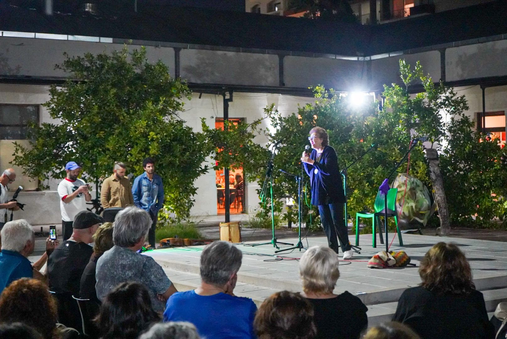 Narración oral y música en vivo en un nuevo jueves de "Cuentos bajo la luz de la luna"