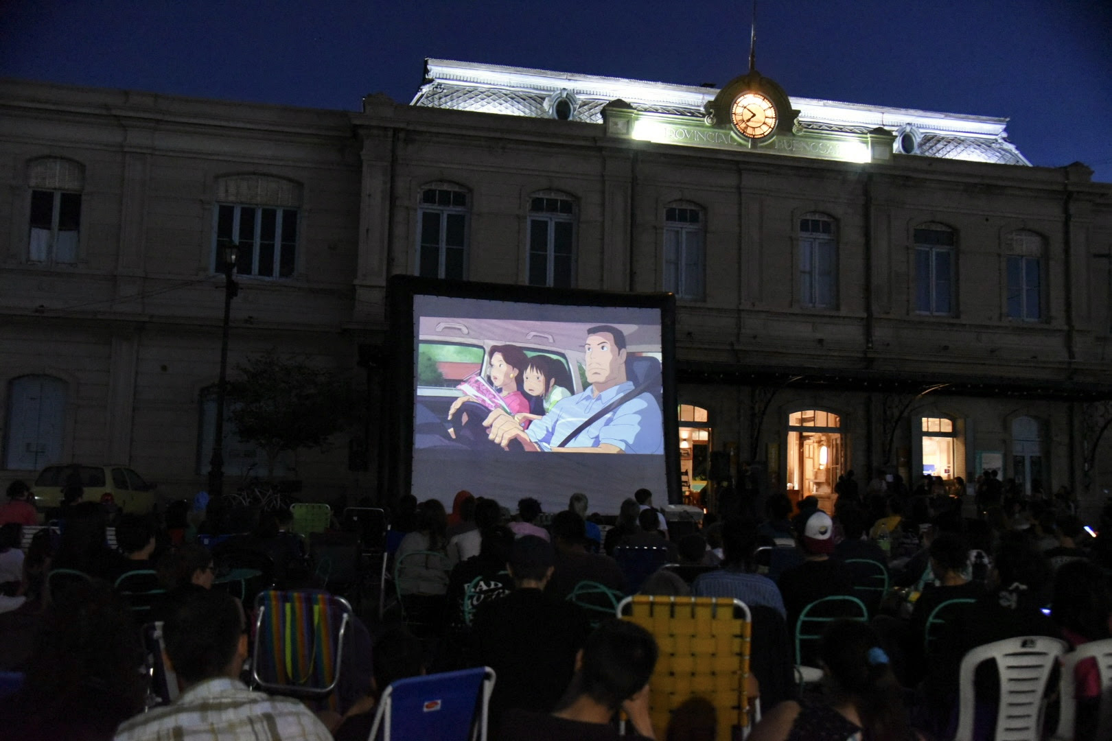 Cine Móvil en La Plata: la vida de Gilda y el animé de Miyazaki conquistan las pantallas al aire libre