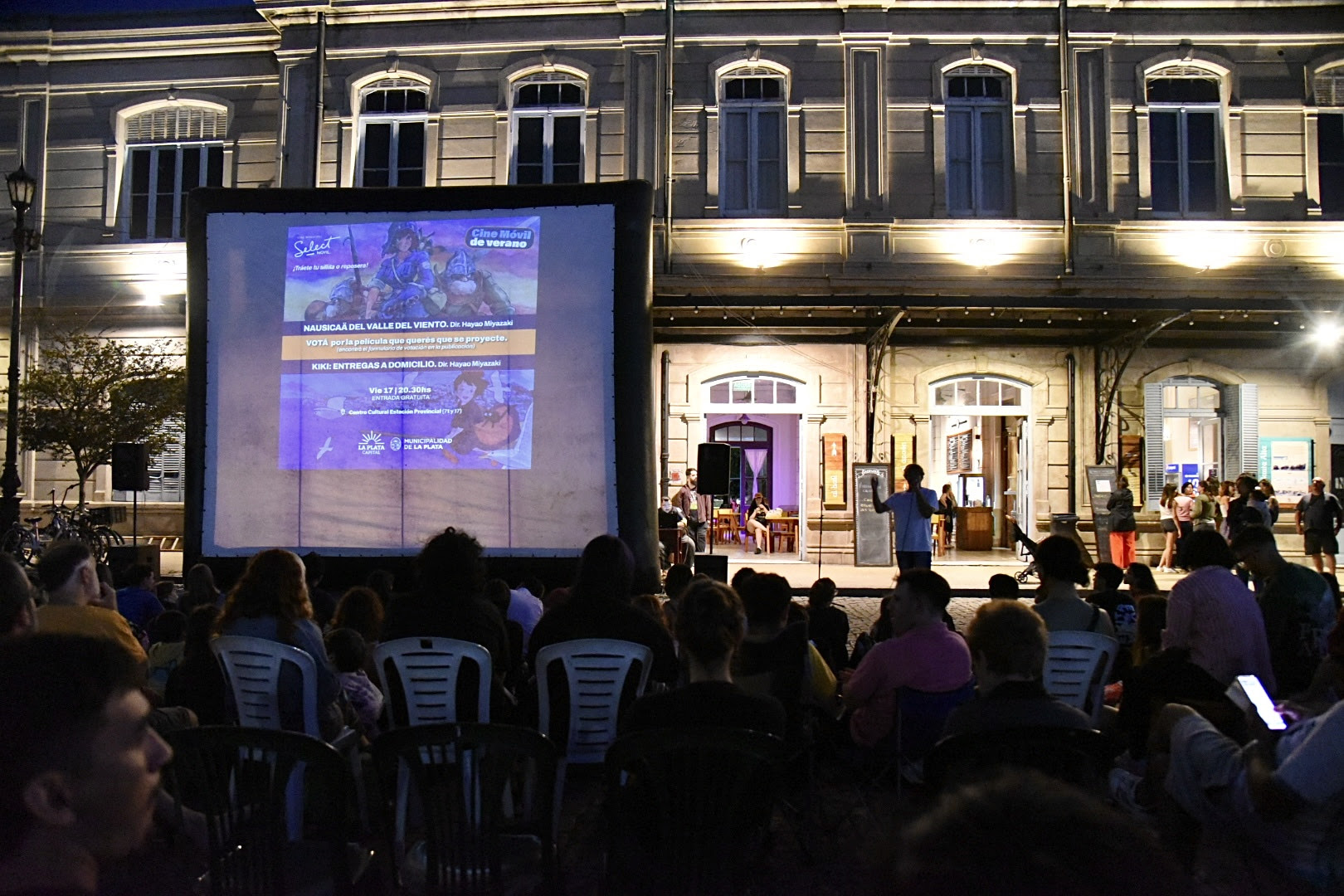 Cine de verano al aire libre: Viernes 24 "Mi vecino" Totoro en 71 y 17