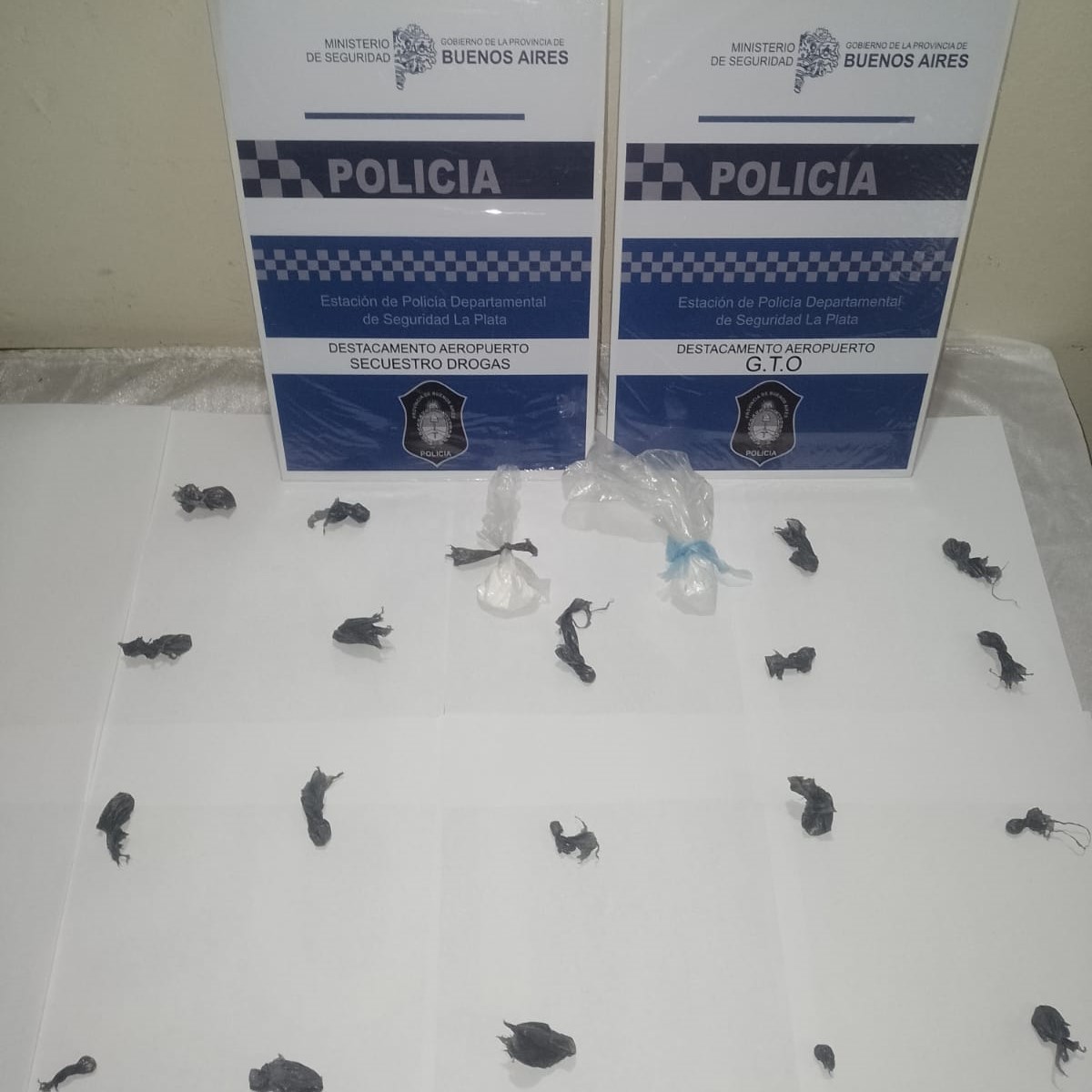 Dos detenidos con drogas en Barrio Aeropuerto