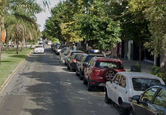 Se pudrió todo en Los Hornos: Hay mal olor por el rebalse de cloacas