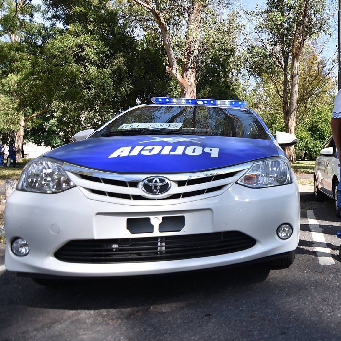 Lo pararon porque interrumpía el paso con su carro: Iba de contramano y tenía pedido de captura