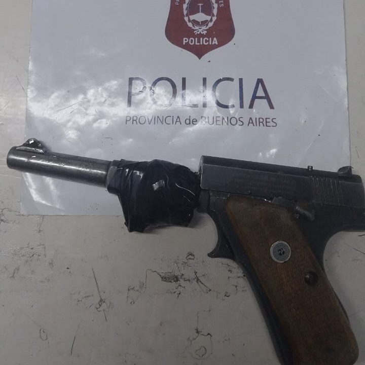 Con un arma emparchada buscaban víctimas por Ruta 11