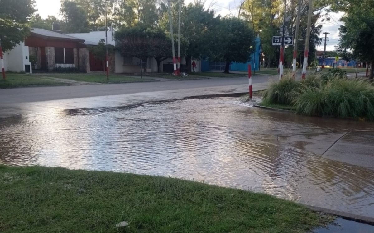 A qué se debió que no hubo agua en gran parte de Villa Elvira el lunes