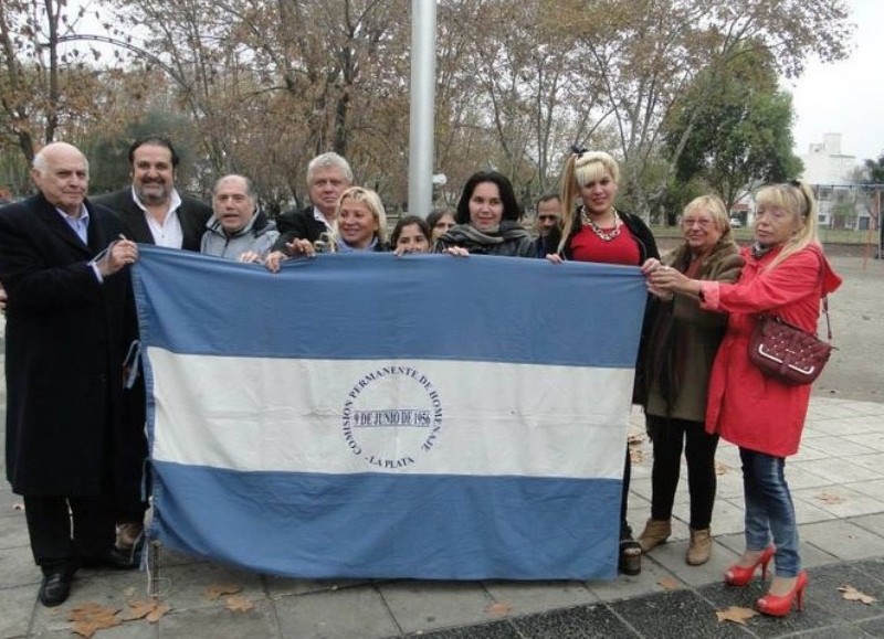 Cogorno izquierda - Beba Peneau a la derecha