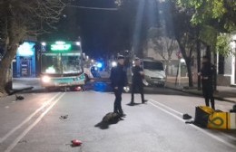 Accidente entre una moto y un colectivo en 11 y 54