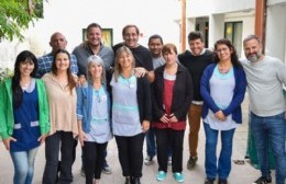 Garro recorrió Villa Elvira, visitó la ampliación de un jardín maternal y supervisó el avance de obras