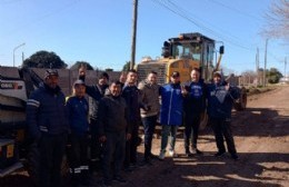 Recuperan una calle y se festeja con un guiso de lentejas al borde del camino