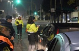 Operativos viales nocturnos: sacaron de circulación 50 motos y 6 autos