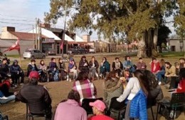 Asamblea de izquierda en Villa Elvira