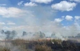 Se incendió un predio en la zona de Barrio Jardín