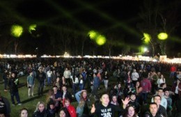 Llega "Domingos de Verano", un plan para cerrar la semana con música y sabores en La Plata