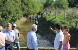 Antes de la tomenta Alak y la Delegada miraron que el Maldonado estuviera limpio