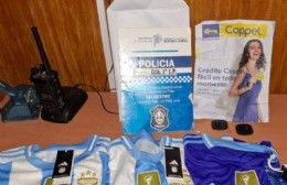 Vino del Conurbano a La Plata para llevarse la camiseta de Messi... sin pagar