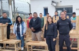 Unidad 18: Donaron mobiliario para el Comedor Las Tablitas de Barrio Frisón