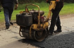 Se concretaron nuevos trabajos de bacheo en puntos estratégicos del casco fundacional