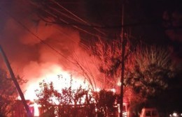 Gonnet: Se incendió una casa y un taller mecánico