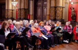 Danza, música, pilates y más talleres gratuitos para adultos mayores y personas con discapacidad