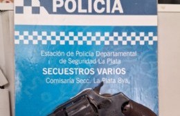 Persecución y dos detenidos en 7 y 80