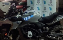 Recuperan moto robada que salió en un video