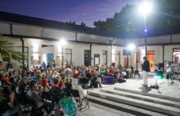 "Cuentos bajo la luz de la luna" presenta una nueva noche de historias y relatos atrapantes