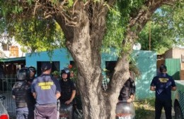 Allanamientos y un detenido por drogas en Villa Alba